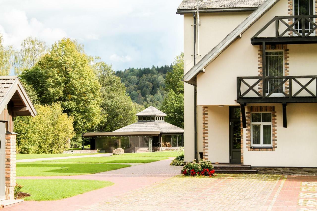 Boutique Hotel Bersas Turaida Exteriör bild